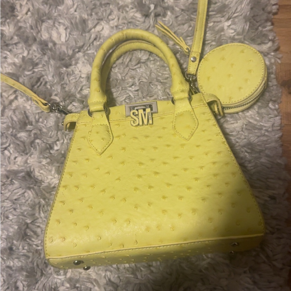 Cute yellow Steve Madden crossbody handbag